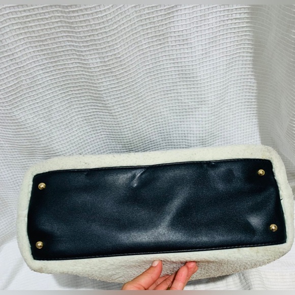 Emma Fox Gray and Off white TOTE - Picture 4 of 7